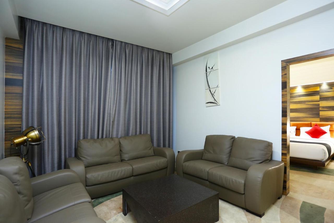 לקנאו Golden Blossom Imperial Resorts מראה חיצוני תמונה